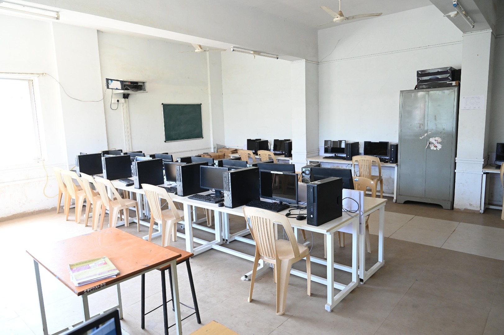 HARDWARE LAB – Dr. Bapuji Salunke Institute Of Engineering & Technology