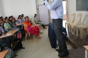 Our guest Prof. Mahajan Sir addressing the students